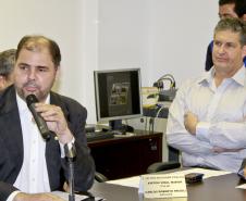 Os deputados federais Ângelo Vanhoni e Alex Canziani participaram nesta quinta-feira (22) da reunião do Conselho de Autoridade Portuária de Paranaguá (CAP). O deputado Alex Canzinani lembrou que, das emendas parlamentares propostas pela bancada paranaense, a destinada ao Porto de Paranaguá é a maior de todas, com R$ 30 milhões. 