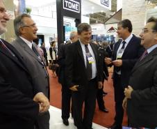 Diretores da Appa recebem o ministro de Portos, Leônidas Cristino, no estande da Appa na Feira Internacional de Logística, Transporte de Cargas e Comércio Exterior – Intermodal South America, que está acontecendo em São Paulo.