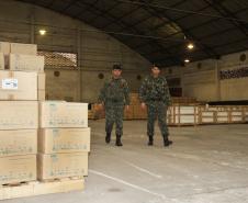No Porto de Paranaguá, os militares foram acompanhados pela Guarda Portuária. Além das áreas do porto organizado, os oficiais do Exército também estiveram na área da Transpetro. Finalizado o planejamento – o que deve acontecer ainda esta semana – as observações do Exército contribuirão com a segurança tanto do Porto quanto da Petrobrás.