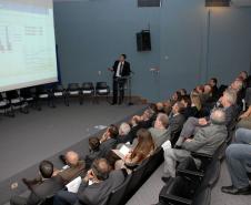O superintendente da Administração dos Portos de Paranaguá e Antonina (Appa), Luiz Henrique Dividino, participou na manhã desta segunda-feira (09), do Fórum Futuro 10 Paraná e da reunião do Conselho Temático de Infraestrutura da Federação das Indústrias do Paraná (Fiep). 