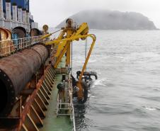 Os técnicos que estão trabalhando na operação prevêem mais 20 dias de trabalho até concluir a dragagem do trecho, que é o mais extenso de toda a campanha que está sendo realizada em Paranaguá. 