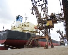 As exportações de soja registraram um aumento de 10% em comparação com 2011, totalizando 6,3 milhões de toneladas exportadas. O farelo de soja também apresentou alta. O volume exportado, até setembro, foi 15% maior, somando 4 milhões de toneladas movimentadas.