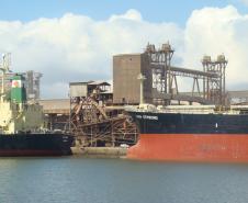 As exportações de granéis sólidos pelo Corredor de Exportação do Porto de Paranaguá registram alta de 12% até o mês de setembro, no comparativo com o mesmo período do ano passado.