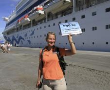 “Atendendo os turistas em parada técnica com organização, segurança e atrativos, temos o objetivo de ampliar as escalas dos cruzeiros no Porto de Paranaguá. Não esperamos apenas mais paradas técnicas, mas, principalmente, sermos opção de escala definitiva. Queremos com essa boa recepção, até a temporada 2013/2014, inserir Paranaguá no roteiro dos armadores de navios de turismo”, afirma Pedro Guerra, superintendente da EcoParaná.