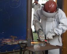 Em estrutura montada na área adquirida em 2012, empresa capacita antoninenses para atuar nas atividades de engenharia, suprimento, construção e montagem de unidades offshore