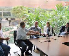 Acompanhados do ex-presidente Conselheiro Fernando Guimarães, integrantes da 4ª Inspetoria de Controle Externo (ICE) do Tribunal de Contas do Estado do Paraná (TCE-PR) estiveram no Porto de Paranaguá nesta quarta-feira (27)