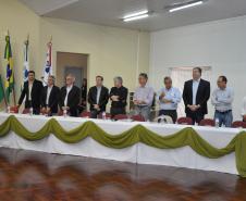 O objetivo do programa Porto no Campo é informar agricultores e empresários do interior sobre os projetos de melhoria e expansão dos portos. A prévia do projeto foi feita na última semana, durante reunião organizada pela Secretaria de Agricultura, em Pato Branco.