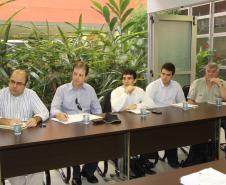 Um grupo de técnicos da Secretaria de Portos (SEP), da Agência Nacional de Transportes Aquaviários (Antaq), Universidade de Brasilia (UnB) e da Empresa Brasileira de Projetos (EBP) está em Paranaguá para analisar as propostas da Administração dos Portos de Paranaguá e Antonina (Appa) sobre as áreas de expansão.