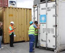 O Porto de Paranaguá, que já funciona 24 horas por dia há mais de cinco décadas, passará a contar com serviços federais anuentes também funcionando ininterruptamente em adequação ao programa da Secretaria de Portos. 