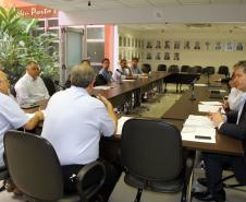 Instituída no último dia 12 de abril, a representação local da Comissão Nacional das Autoridades nos Portos se encontra, nesta sexta-feira (3), para tratar da adaptação dos órgãos federais anuentes ao Programa Porto 24 horas, de atendimento ininterrupto às operações portuárias.

