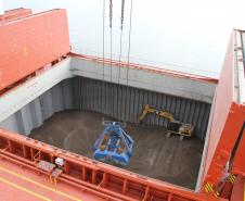 A atual administração da Appa atendeu todas as exigências da Receita Federal e agora o terminal recebe sua primeira carga, que está  sendo operada pela empresa Harbor. 