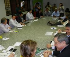 Por iniciativa dos estados do Paraná, Mato Grosso e Mato Grosso do Sul, será realizada no próximo dia 1º de Agosto, em Campo Grande (MS), a Reunião Eixo Centro Sul, para discutir os desafios do escoamento das safras agrícolas.
