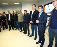 O governador Beto Richa inaugurou, nesta segunda-feira (26/08), o novo prédio administrativo do Porto de Antonina. O novo prédio, reformado com recursos próprios da Administração dos Portos de Paranaguá e Antonina (Appa), não recebia melhorias desde a década de 60.