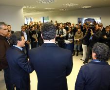 O governador Beto Richa inaugurou, nesta segunda-feira (26/08), o novo prédio administrativo do Porto de Antonina. O novo prédio, reformado com recursos próprios da Administração dos Portos de Paranaguá e Antonina (Appa), não recebia melhorias desde a década de 60.