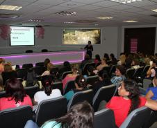Será aberta na tarde desta quarta-feira (09), em Paranaguá, a programação relativa ao “Outubro Rosa”, desenvolvida pela Administração dos Portos de Paranaguá e Antonina (Appa). A iniciativa é para promover as ações voltadas para a prevenção do câncer de mama e o diagnóstico precoce da doença, concentradas no movimento “Outubro Rosa”, mobilização realizada desde 1997 em todo mundo. 