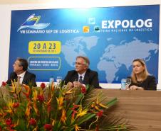 Representantes dos portos de Paranaguá, Santos, Rio Grande, Ceará e do Maranhão participaram, na manhã desta quinta-feira (21), em Fortaleza (Ceará), de um debate sobre a importância dos corredores de exportação no escoamento dos grãos no Brasil. O evento integra a programação do VIII Seminário SEP de Logística que acontece até amanhã (22), no Centro de Eventos de Fortaleza.