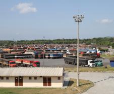A alta nas exportações pode ser mensurada também no aumento do fluxo de caminhões. O Pátio de Triagem recebeu, em janeiro, 20,7 mil caminhões carregados com grãos, 19% a mais do que em janeiro do ano passado. Mesmo com o aumento do fluxo, o sistema logístico de recebimento de cargas – o Carga Online – tem funcionado sem problemas e não houve formação de filas no acesso ao porto.