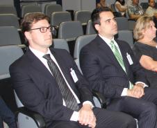 Representando a Justiça Federal, estiveram os juízes, Dr. Alessandro Rafael Bertollo de Alexandre e Dr. Guilherme Roman Borges. Com os magistrados, pela subseção parnanguara da Ordem dos Advogados do Brasil (OAB), acompanhou a visita a advogada Dra. Dora Maria Schüller.