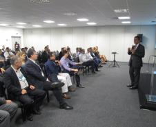 No segundo dia da maior feira de logística da América Latina, Portos do PR recebem do TCP, Prêmio Especial pela operação do maior navio movimentado