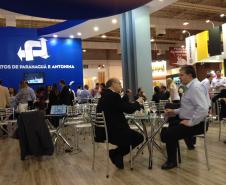 A participação da Appa na feira Intermodal South América reforçou a necessidade de se dar mais agilidade aos processos de concessões de novos terminais, em Paranaguá. Os portos paranaenses foram procurados por diversos clientes em potencial, que querem escoar mercadorias por Paranaguá. 