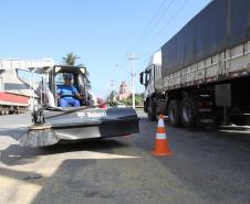 Parceiros da Appa no objetivo de manter a cidade limpa, terminais exportadores de grãos criam soluções para melhorar o asseio dos caminhões depois da descarga