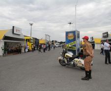 Começou na tarde desta segunda-feira (05) e segue até a próxima quinta-feira (08), a 18ª edição da Exposafra, Feira de Negócios para Transportadores, evento promovido pela revista Caminhoneiro com apoio da Administração dos Portos de Paranaguá e Antonina (APPA).