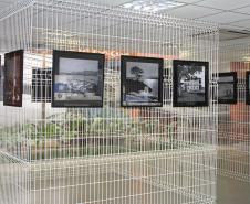 A Administração dos Portos de Paranaguá e Antonina (Appa) abre nesta segunda-feira (23), na sede do Porto de Paranaguá, a exposição “Jesus Santoro – A Revelação de Um Mestre”. Organizada pelo Museu da Imagem e do Som do Paraná (MIS/PR) a mostra tem curadoria do fotógrafo João Urban. 
