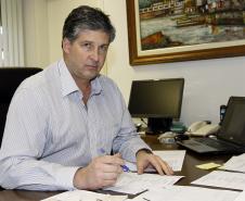 Luiz Henrique Dividino deixa de ser superintendente e passa a ser diretor-presidente da nova empresa, continuando como principal executivo da Appa. 