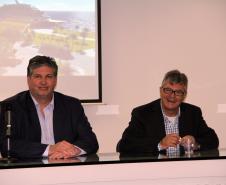 Além de conhecerem as projeções dos futuros complexo de turismo, área de convivência e lazer, e outros empreendimentos do Porto, os participantes receberam o edital de chamamento público e puderam tirar dúvidas sobre os trâmites que se seguem a essa audiência.