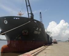 Antonina volta a carregar navios de açúcar