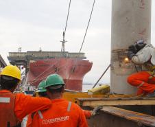 Porto de Paranaguá inicia obra de reforço do cais