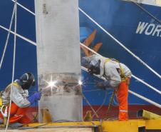 Porto de Paranaguá inicia obra de reforço do cais