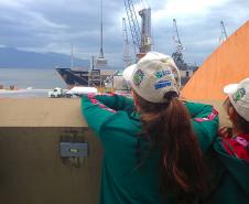  30/04/2015 - Porto de Paranaguá lança o projeto de educação ambiental Porto Escola 