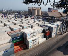 Porto de Paranaguá assume a liderança nas exportações de carne de frango