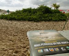 Patrulha voluntária de combate à dengue orienta comércio em Guaratuba