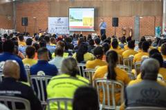 Cerca de 1100 trabalhadores prestigiaram o encontro de reflexão sobre prevenção de acidentes de trabalho e também de muita confraternização