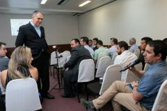 Empresários que importam e exportam produtos via Porto de Paranaguá participaram nessa sexta-feira (13) de uma discussão sobre a implantação de um sistema de troca de dados da comunidade portuária dos Portos do Paraná. 