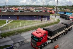 Marca foi alcançada em abril. Foram 58.499 veículos em 30 dias, superando em mais de 3 mil o recorde anterior. Caminhoneiros contam com serviços gratuitos de saúde e doação de alimentos.