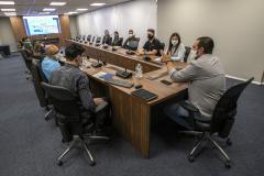 O trabalho acontece na poligonal terrestre, que indica o limite geográfico da área do porto organizado, ou seja, no espaço onde a autoridade portuária detém o poder de administração e onde ficam as instalações portuárias e a infraestrutura de proteção e acesso ao porto. 