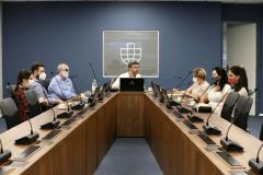 Nesta terça-feira (09), representantes da diplomacia espanhola no Brasil visitaram o Porto de Paranaguá. A comitiva, integrada pela conselheira de Agricultura, Pesca e Alimentação da Embaixada, Maria Elisa Barahona Nieto, e pela cônsul honorária do país, em Curitiba, Blanca Hernando Barco, foi recebida pela diretoria da Portos do Paraná.