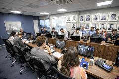 A Portos do Paraná realizou nesta quarta-feira (26), de forma híbrida - virtual e presencial - a audiência pública sobre o arrendamento da área denominada PAR15, no Porto de Paranaguá. A sessão é parte necessária do processo para a realização do certame licitatório do terminal, em futuro leilão.