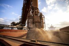 Aumento de profundidade no canal amplia ganho operacional nos Portos do Paraná