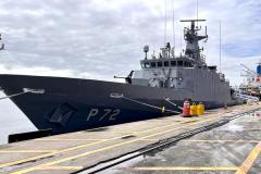 Após três dias em Paranaguá, navio-patrulha da Marinha segue em missão pela costa brasileira