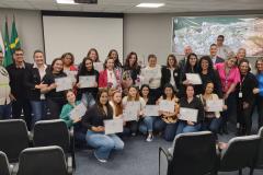 Portos do Paraná sedia formatura de mulheres operadoras de empilhadeira