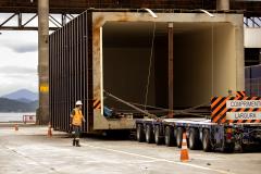 Porto de Paranaguá embarca peça de autoclave com 15 metros de comprimento