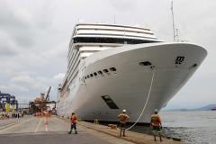 Navio MSC Musica atraca pela primeira vez em Paranaguá