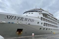 Porto de Paranaguá recebe navio de cruzeiro de luxo Silver Wind