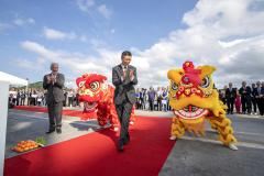 Com atracação de porta-contêiner chinês, Paranaguá estreia nova rota marítima