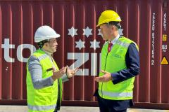 Além de apresentação sobre os portos paranaenses, a autoridade americana conheceu as operações diretamente do cais