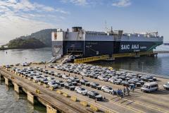 Porto de Paranaguá recebe mais de 5 mil carros em uma única operação